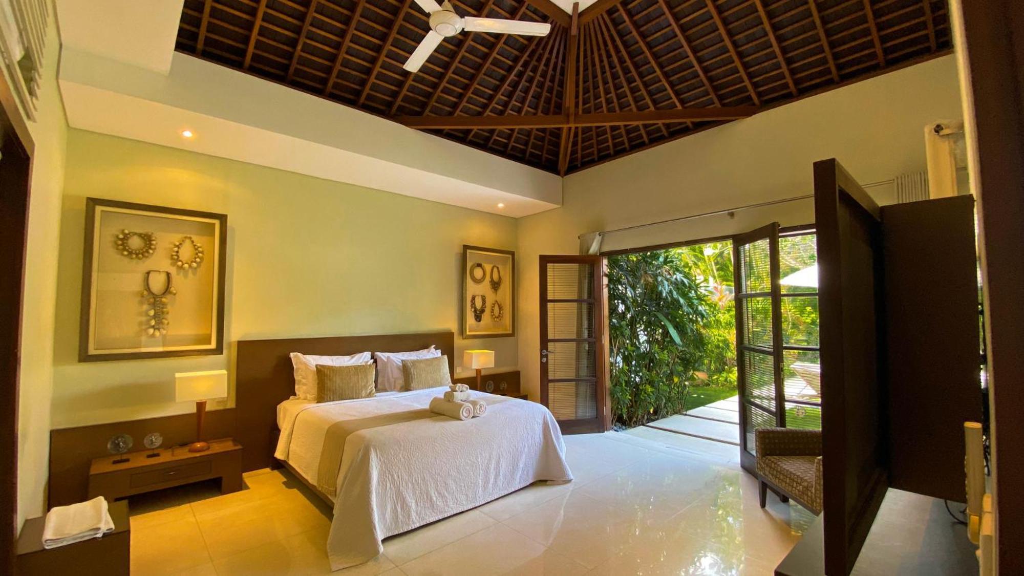 Nyaman Villas Seminyak Luaran gambar