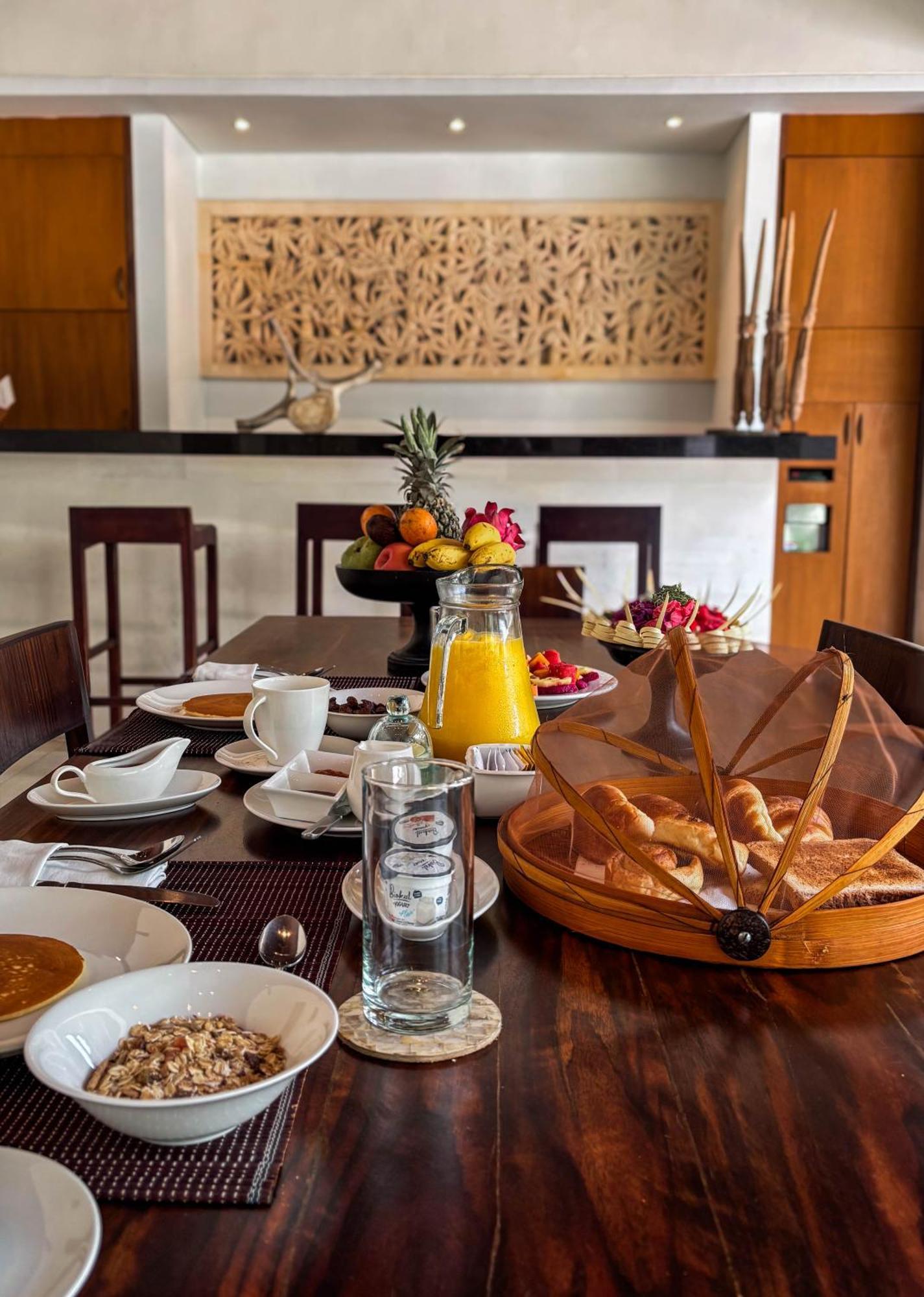 Nyaman Villas Seminyak Luaran gambar